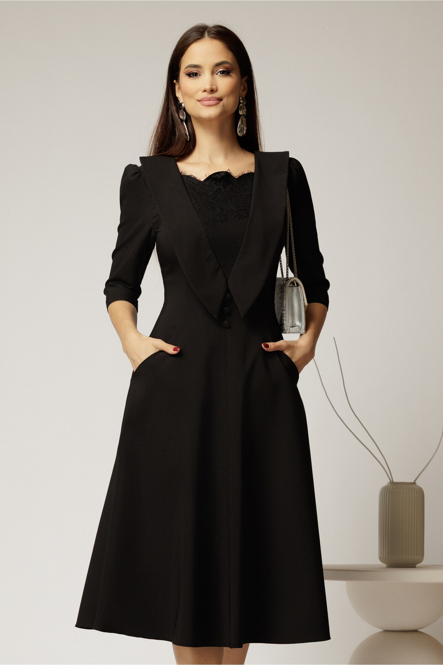 Rochie midi neagră de ocazie cu dantelă și buzunare Rochie midi neagră de ocazie cu dantelă și buzunare