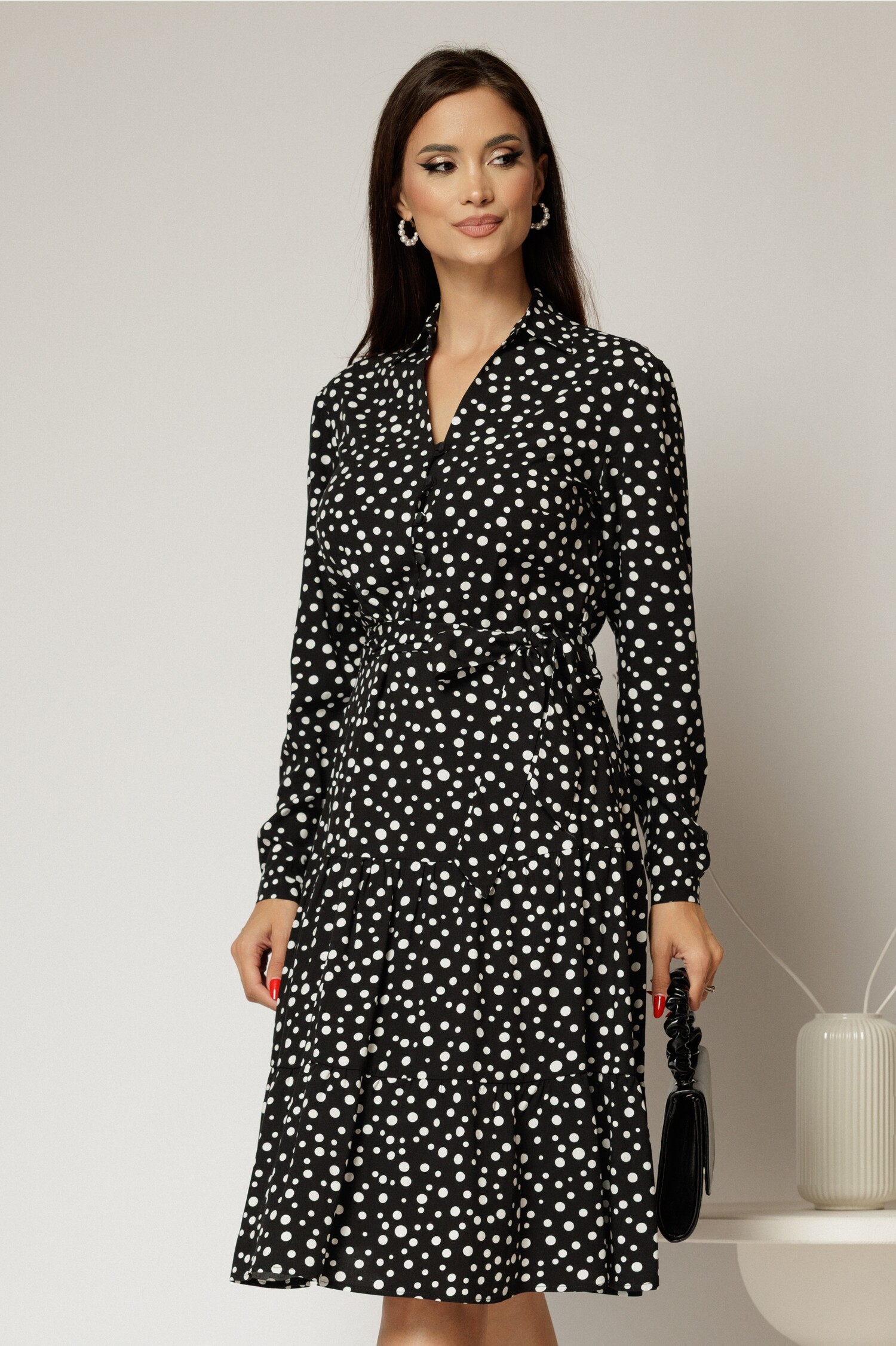 Rochie midi neagră din viscoză cu imprimeu cu buline – DY Fashion Rochie midi neagră din viscoză cu imprimeu cu buline – DY Fashion