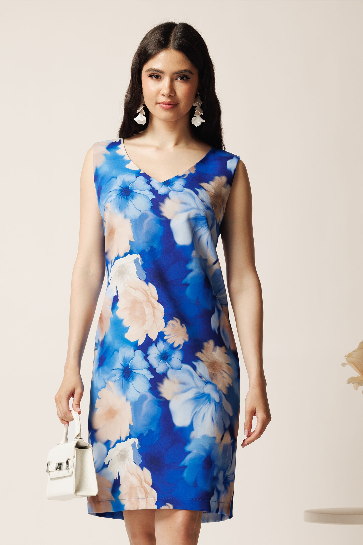 Rochie albastră cu imprimeu floral bej din viscoză Rochie albastră cu imprimeu floral bej din viscoză