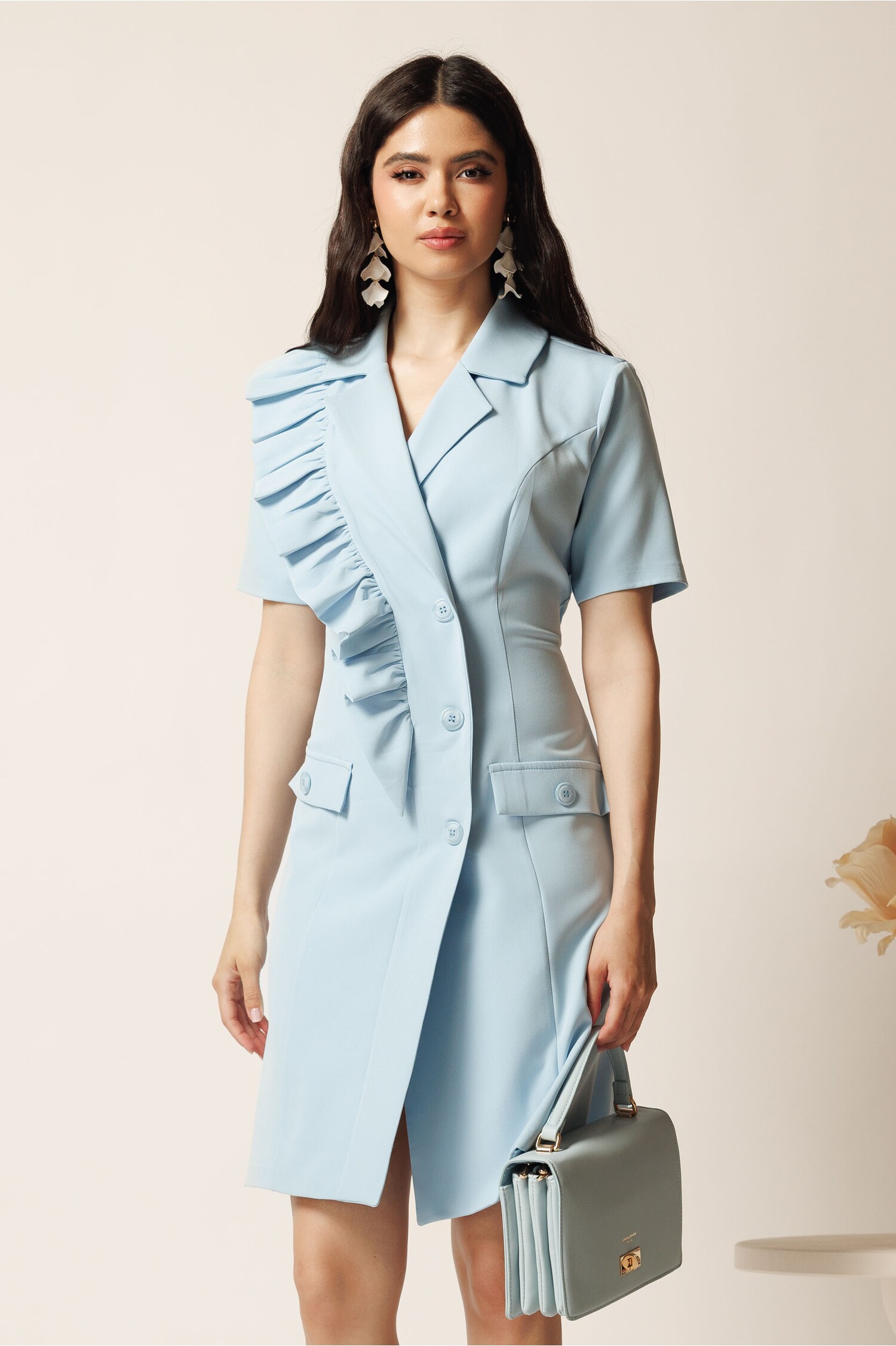 Rochie bleu cambrată din stofă cu volan pe bust Rochie bleu cambrată din stofă cu volan pe bust