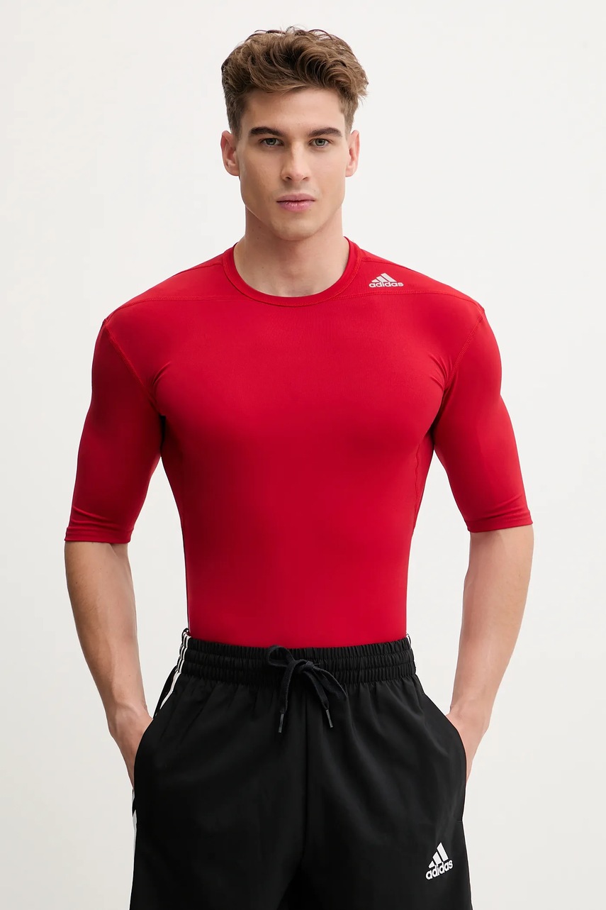 Tricou de antrenament adidas TECHFIT BASE Tricou de antrenament adidas TECHFIT BASE