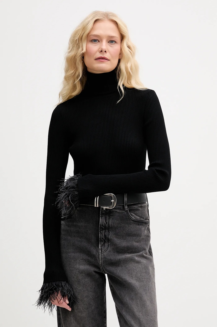 Pulover aniye by cu pene decorativ Pulover aniye by cu pene decorativ