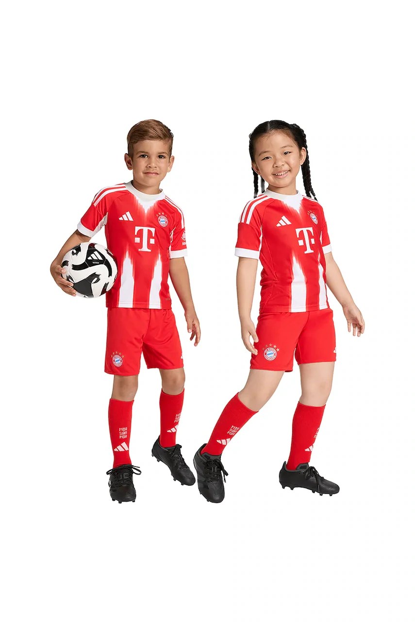 Compleu copii adidas performance FC Bayern Munich Compleu copii adidas performance FC Bayern Munich