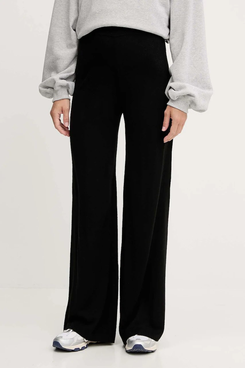 Pantaloni EA7 emporio armani cu lână Pantaloni EA7 emporio armani cu lână