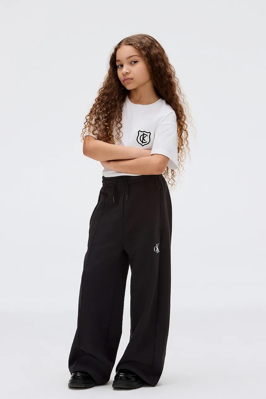 Pantaloni de trening pentru copii calvin klein jeans Pantaloni de trening pentru copii calvin klein jeans