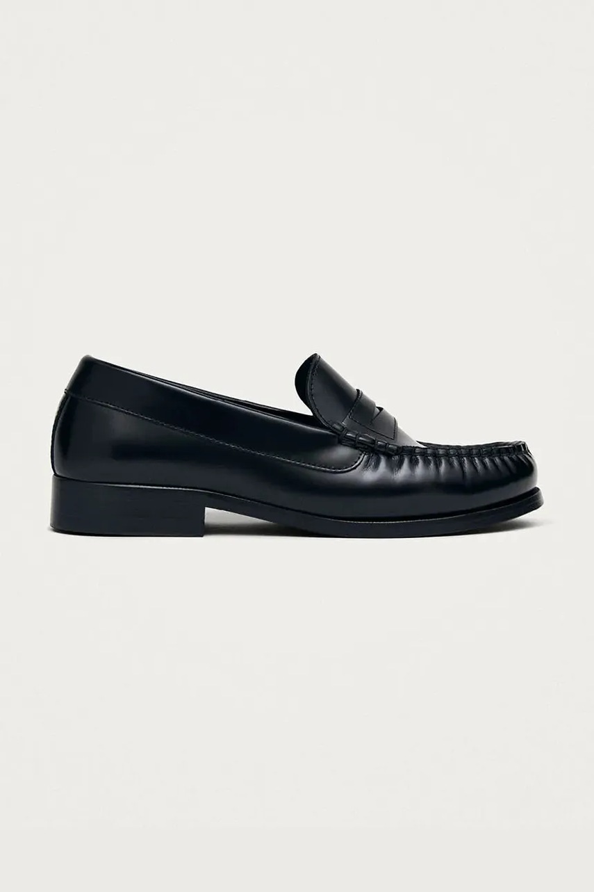 Mocasini pentru femei din piele Rivet – ALOHAS Mocasini pentru femei din piele Rivet – ALOHAS