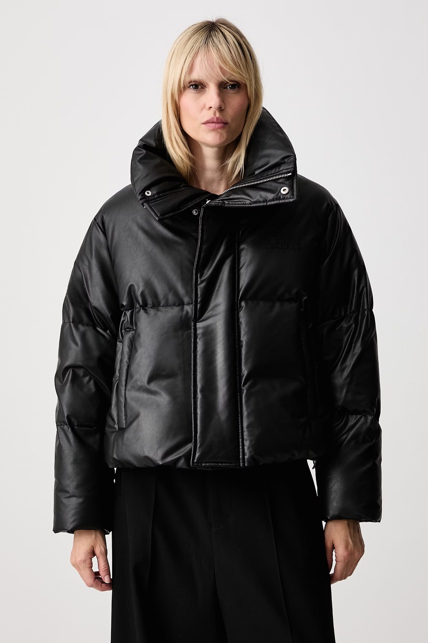 Geacă cu puf pentru femei – MM6 Maison Margiela Geacă cu puf pentru femei – MM6 Maison Margiela