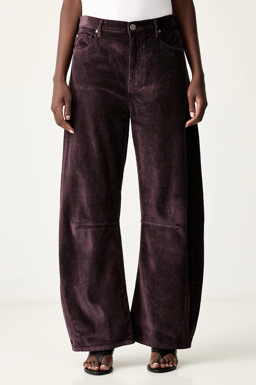 Pantaloni pentru femei din catifea reiată – Pinko Pantaloni pentru femei din catifea reiată – Pinko