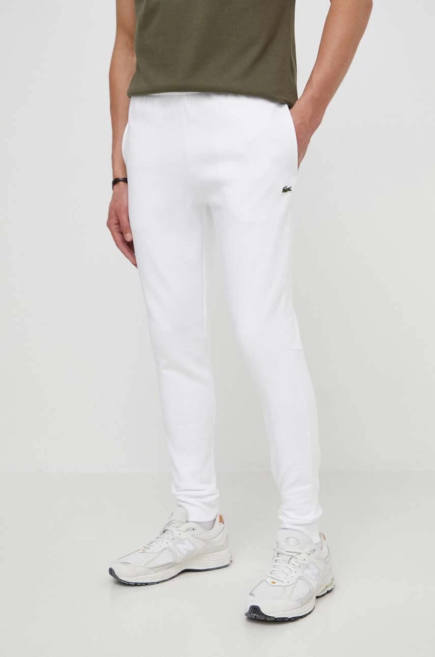 Pantaloni de trening lacoste slim fit Pantaloni de trening lacoste slim fit