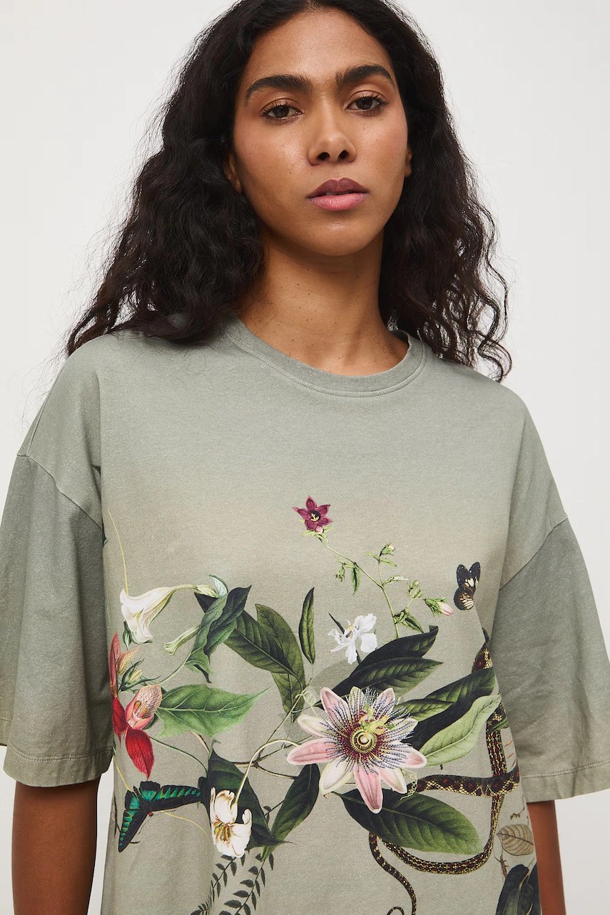 Tricou oversized de damă medicine din bumbac cu elastan Tricou oversized de damă medicine din bumbac cu elastan