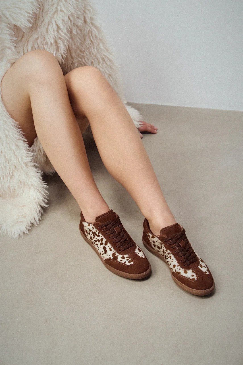 Teniși medicine din piele întoarsă Teniși medicine din piele întoarsă