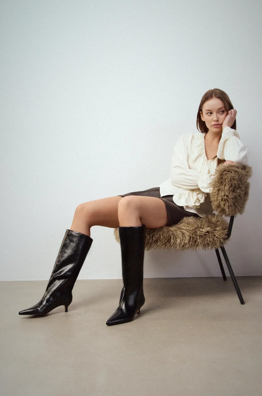 Cizme medicine cu toc gros Cizme medicine cu toc gros