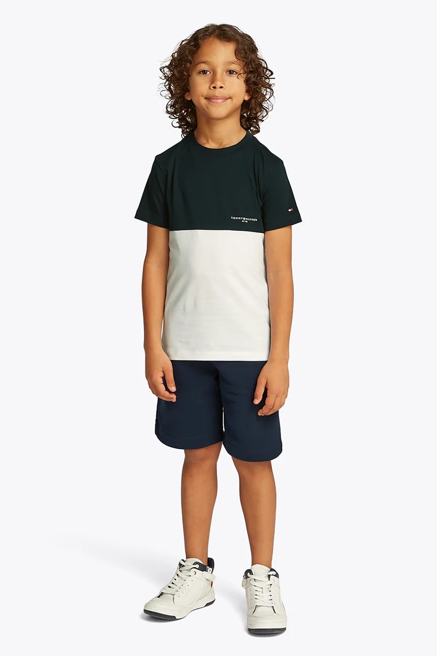 Compleu copii tommy hilfiger – confort și stil Compleu copii tommy hilfiger - confort și stil