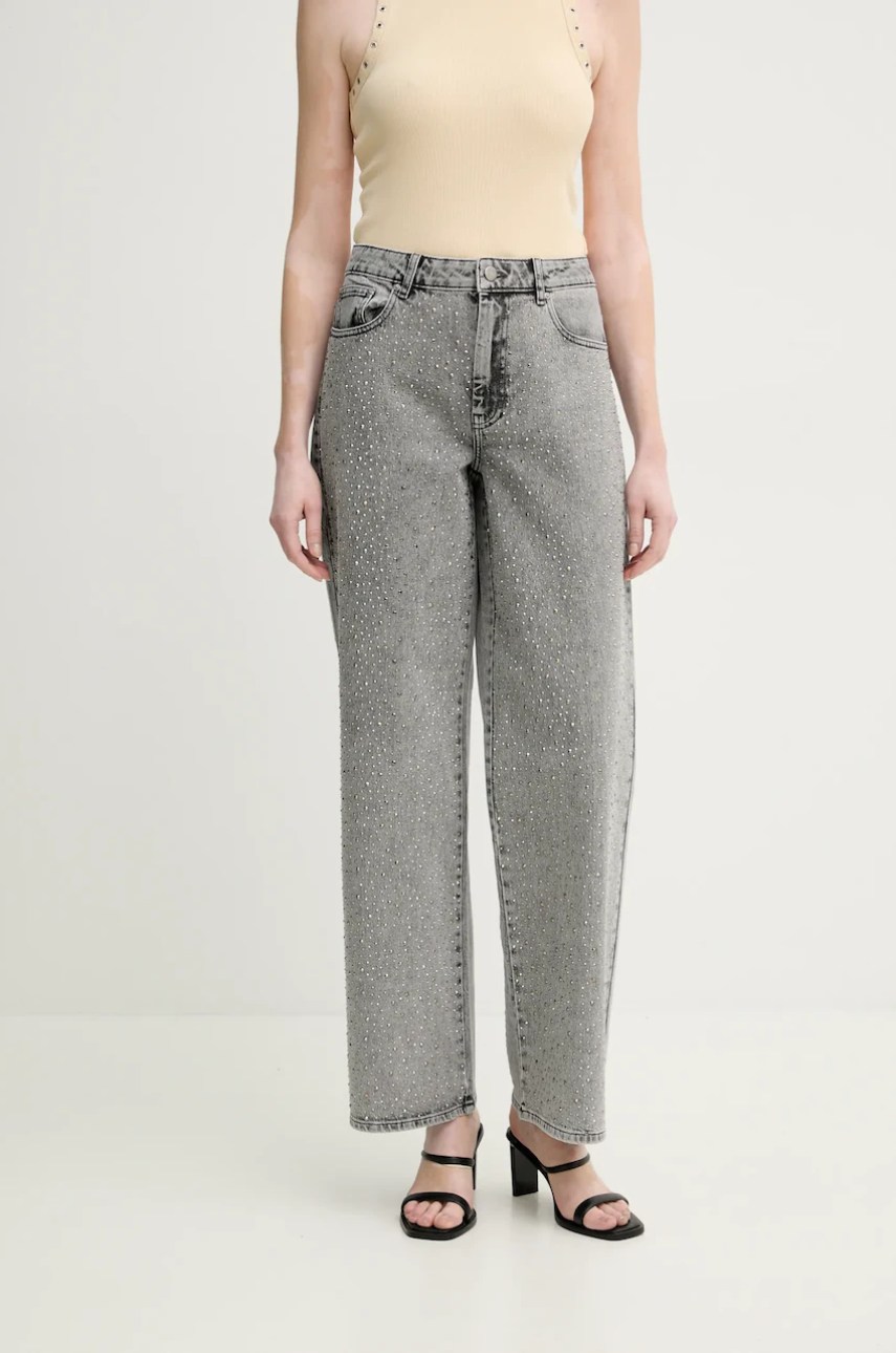 Blugi gestuz Blugi gestuz