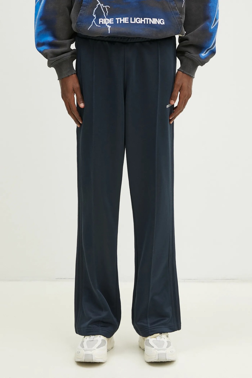 Pantaloni de trening adidas originals Flare Pant Pantaloni de trening adidas originals Flare Pant