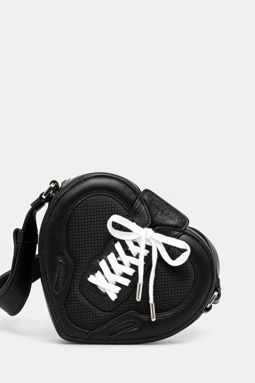 Ambush geantă de piele Strapped Heart Shoulder Bag Ambush geantă de piele Strapped Heart Shoulder Bag