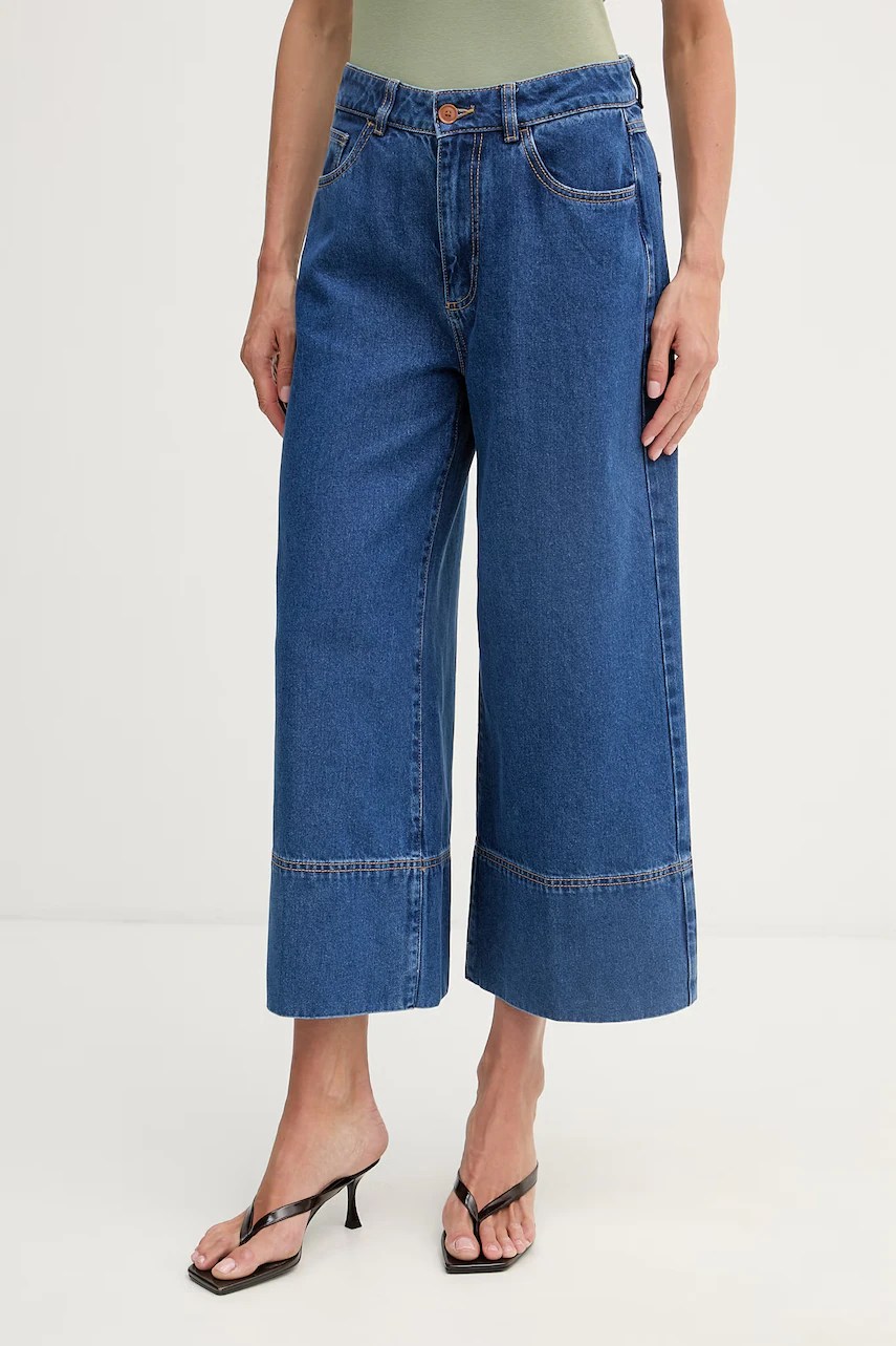 Blugi relaxed fit pentru femei de la united colors of benetton Blugi relaxed fit pentru femei de la united colors of benetton