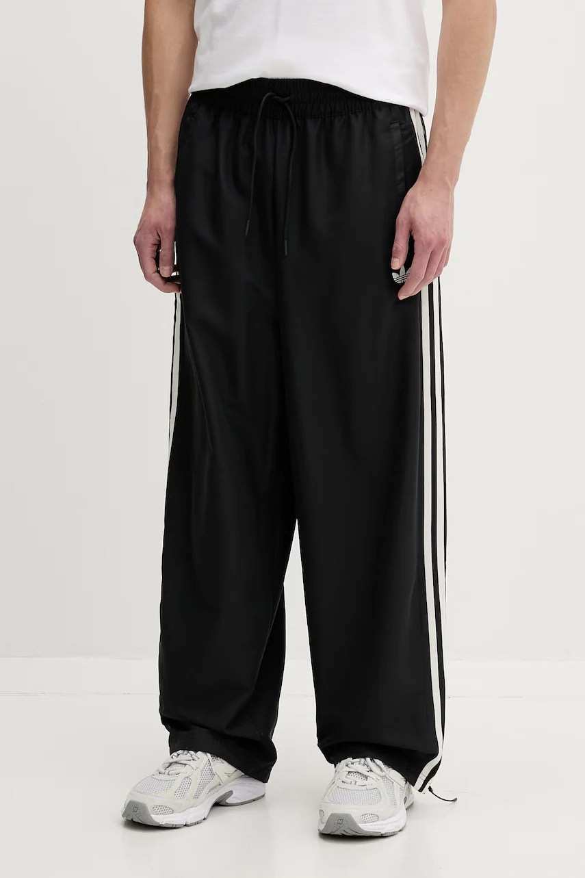 Pantaloni de trening adidas originals pentru bărbați Windbreak Pantaloni de trening adidas originals pentru bărbați Windbreak