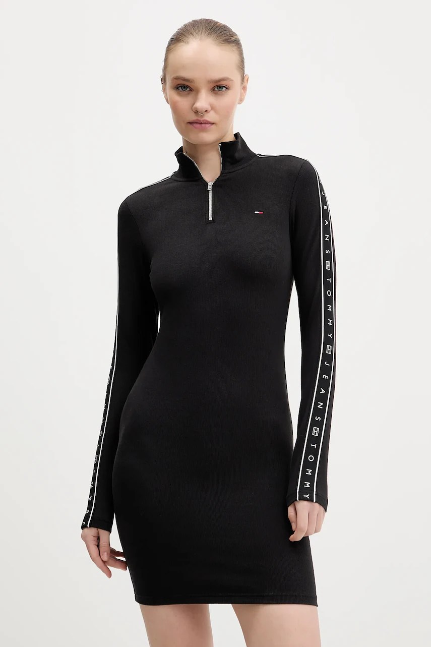 Rochie tommy jeans cu logo brodat Rochie tommy jeans cu logo brodat