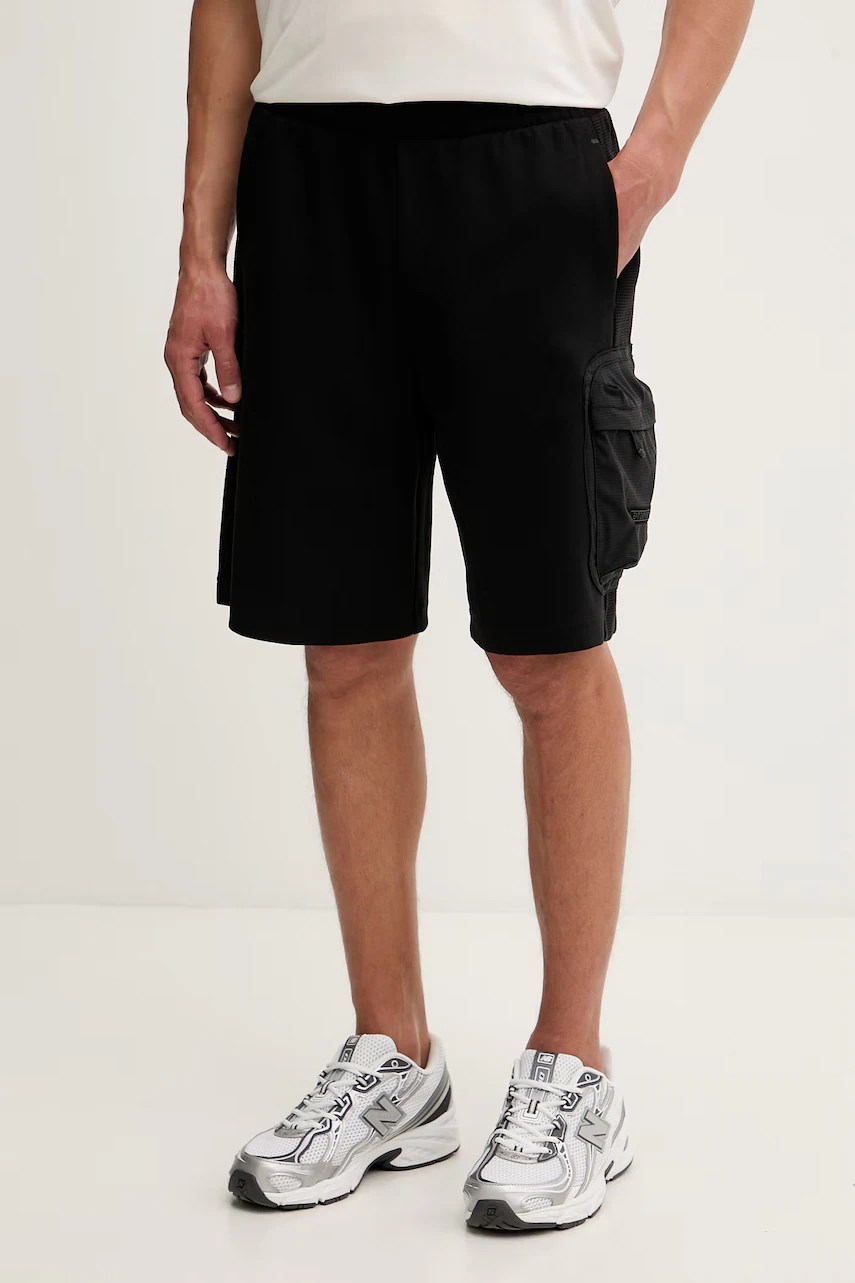 Pantaloni scurți de trening EA7 emporio armani pentru bărbați, cu bumbac Pantaloni scurți de trening EA7 emporio armani pentru bărbați, cu bumbac