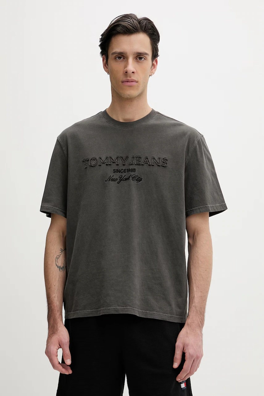 Tricou basic bărbătesc tommy jeans din bumbac Tricou basic bărbătesc tommy jeans din bumbac