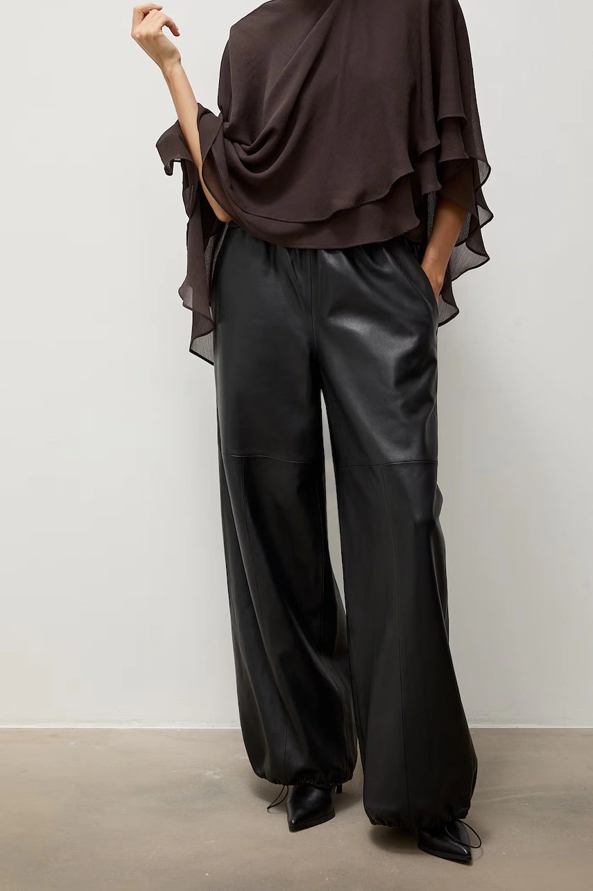 Pantaloni din piele pentru femei – Answear.LAB / Element Pantaloni din piele pentru femei – Answear.LAB / Element