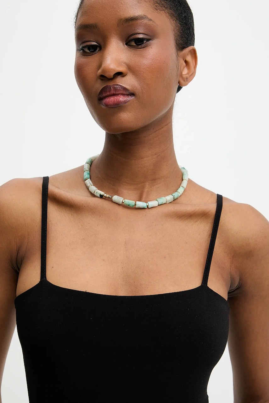 Colier answear.LAB cu jasp kiwi, realizat manual Colier answear.LAB cu jasp kiwi, realizat manual