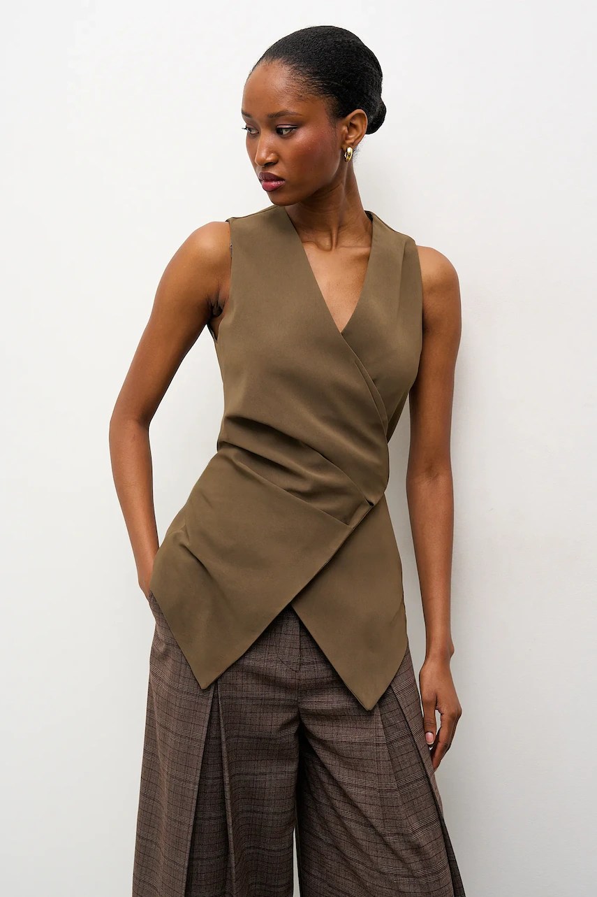 Vesta answear.LAB Vesta answear.LAB