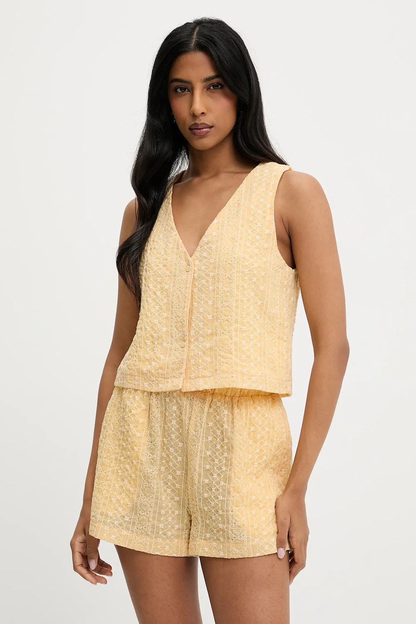 Vestă și pantaloni scurți answear lab Vestă și pantaloni scurți answear lab