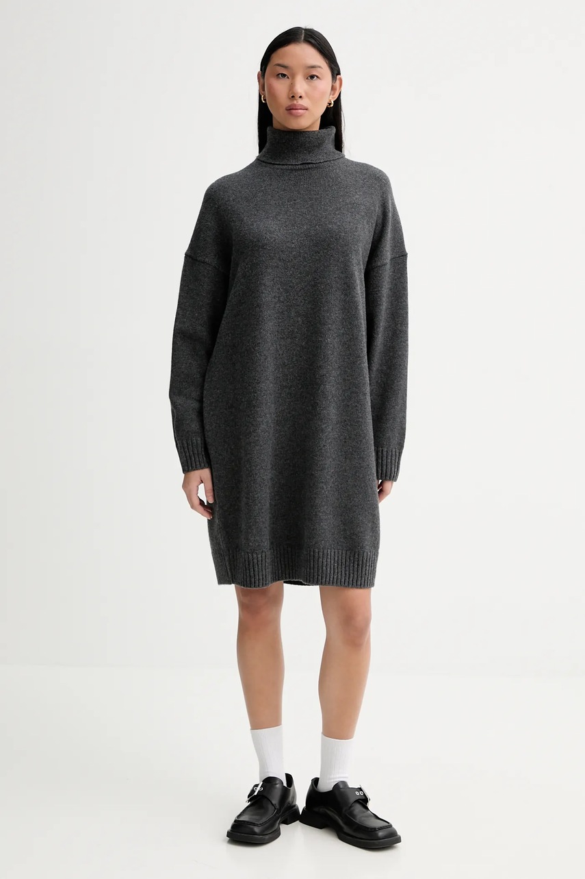 Rochie marc o’polo din lână, fason în cloș Rochie marc o'polo din lână, fason în cloș