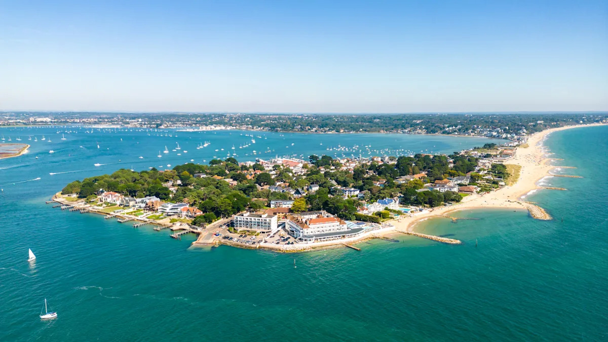 The ‘World’s Most Sustainable Beach’ Is An Iconic United Kingdom Haven With Soft Sands And Crystal-Clear Waters The ‘World’s Most Sustainable Beach’ Is An Iconic United Kingdom Haven With Soft Sands And Crystal-Clear Waters