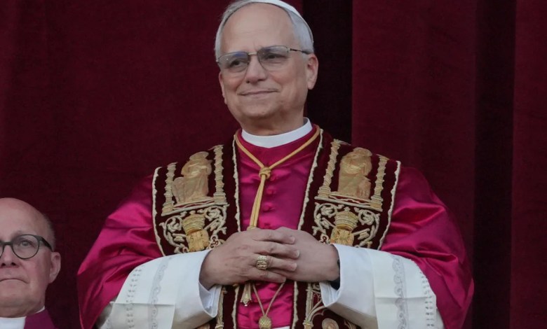 The Cubs claimed Pope Leo XIV, from Chicago, as a fan. Her brother begs to postpone The Cubs claimed Pope Leo XIV, from Chicago, as a fan. Her brother begs to postpone