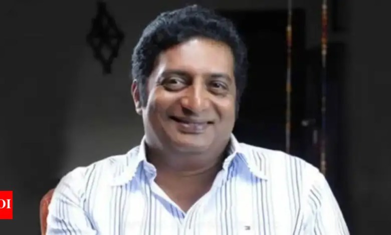 Prakash Raj slams Bollywood's silence on political issues: “Half of them are sold, fear because they do not have ..” | Hindi Movie News Prakash Raj slams Bollywood's silence on political issues: “Half of them are sold, fear because they do not have ..” | Hindi Movie News