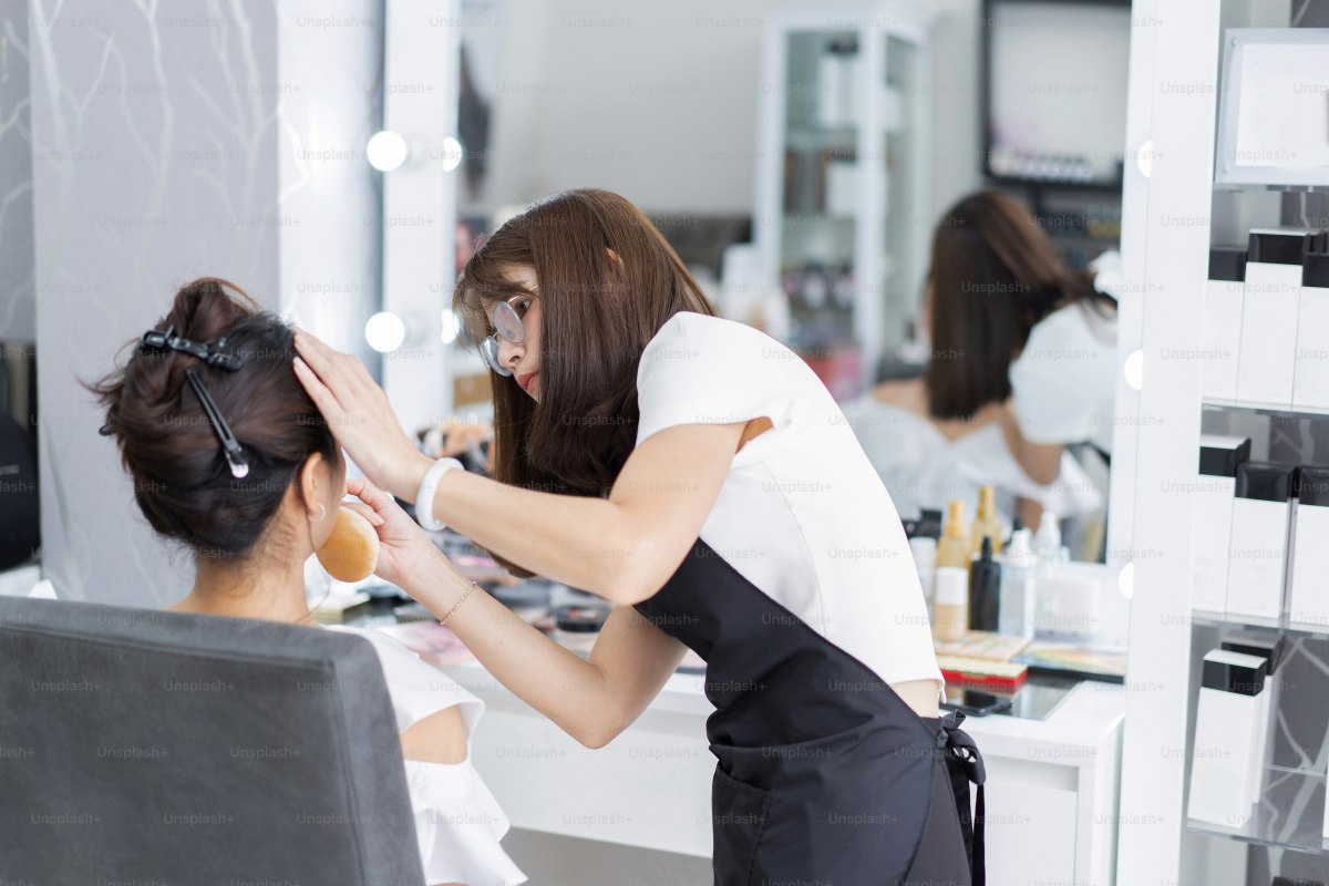 10 Ways to Promote Lash Lifts in Your Beauty Salon 10 Ways to Promote Lash Lifts in Your Beauty Salon