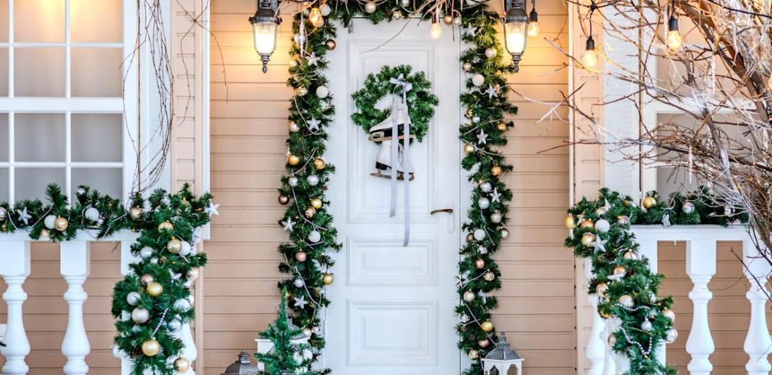 expert tips for festive exterior decor expert tips for festive exterior decor