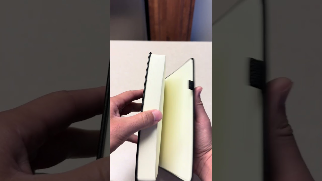 400-Page Leather Journal – Perfect for Writing, Notes, and Reflection! 400-Page Leather Journal – Perfect for Writing, Notes, and Reflection!