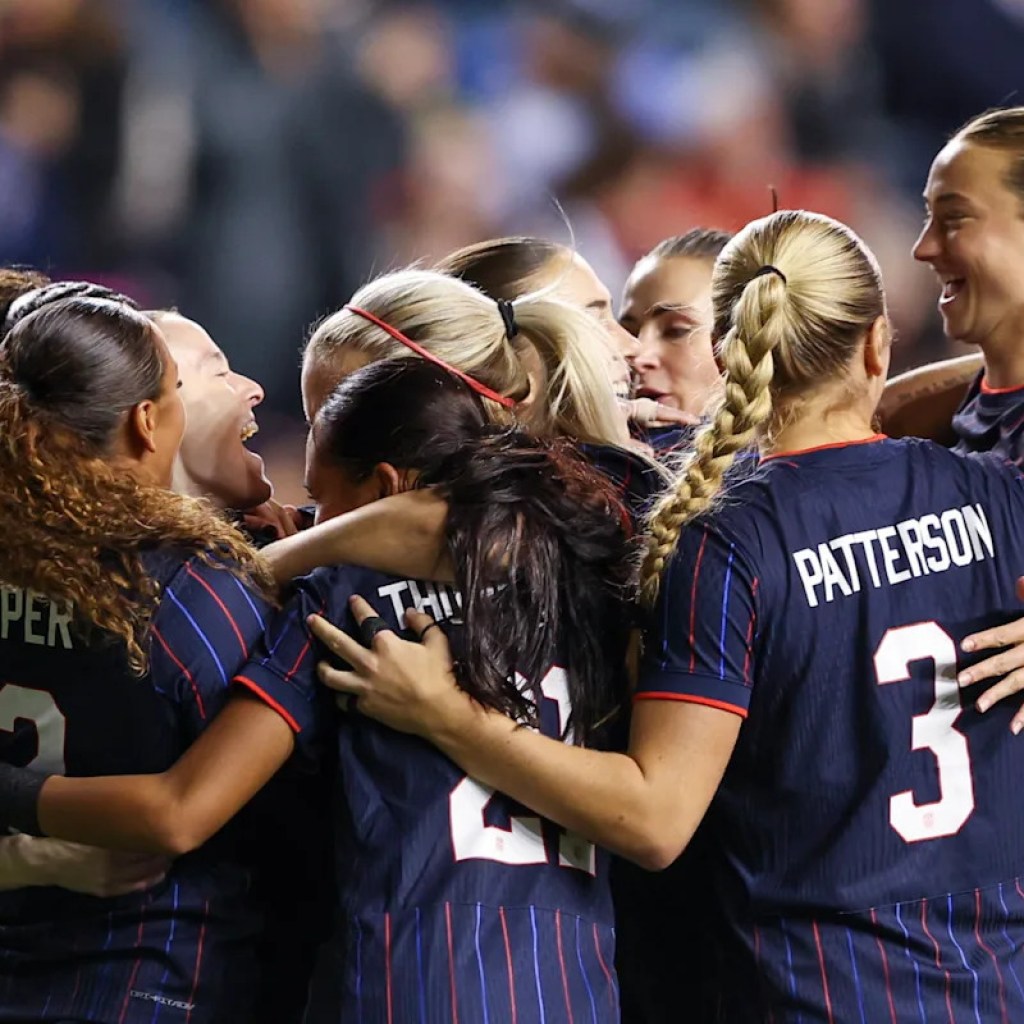 USWNT thrash New Zealand in international friendly USWNT thrash New Zealand in international friendly