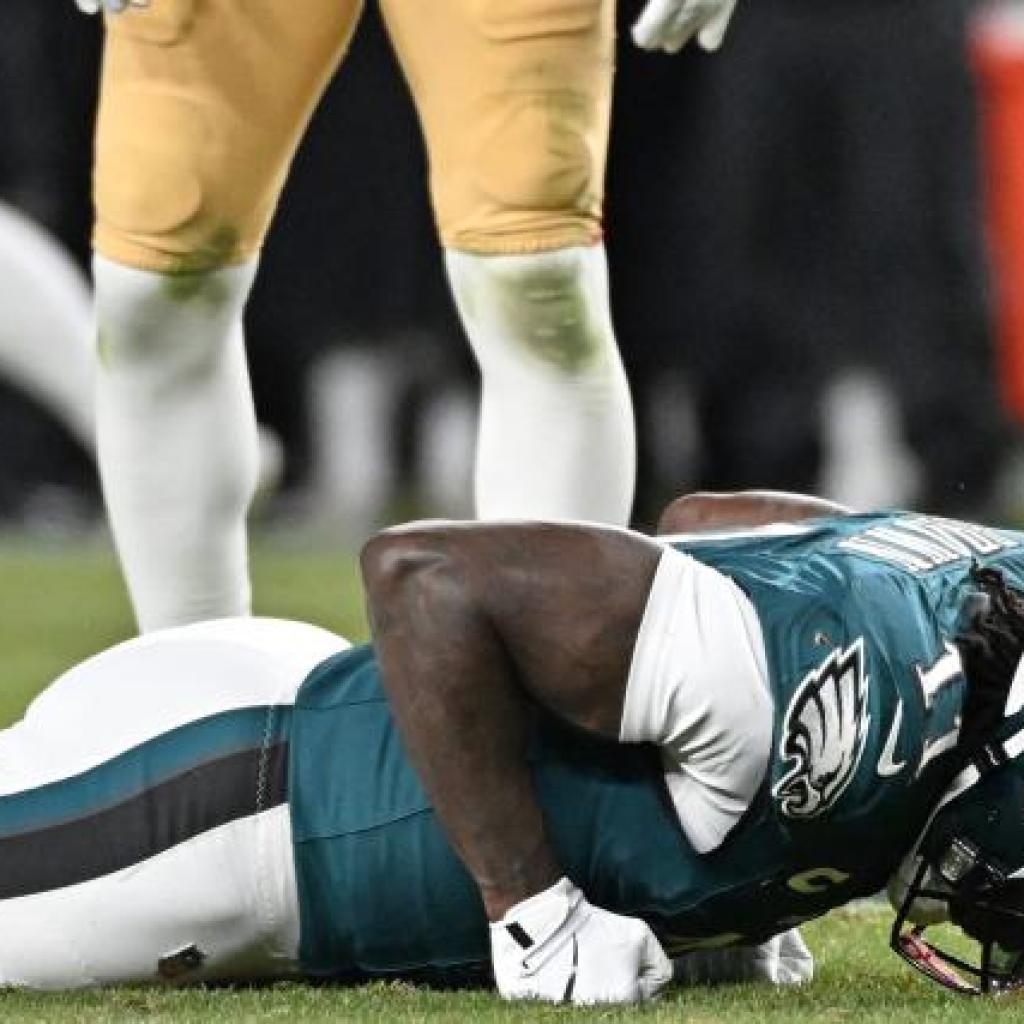 Patriots Writer Identifies Route New England Should Take Instead Of Trading For Eagles’ A.J. Brown Patriots Writer Identifies Route New England Should Take Instead Of Trading For Eagles’ A.J. Brown