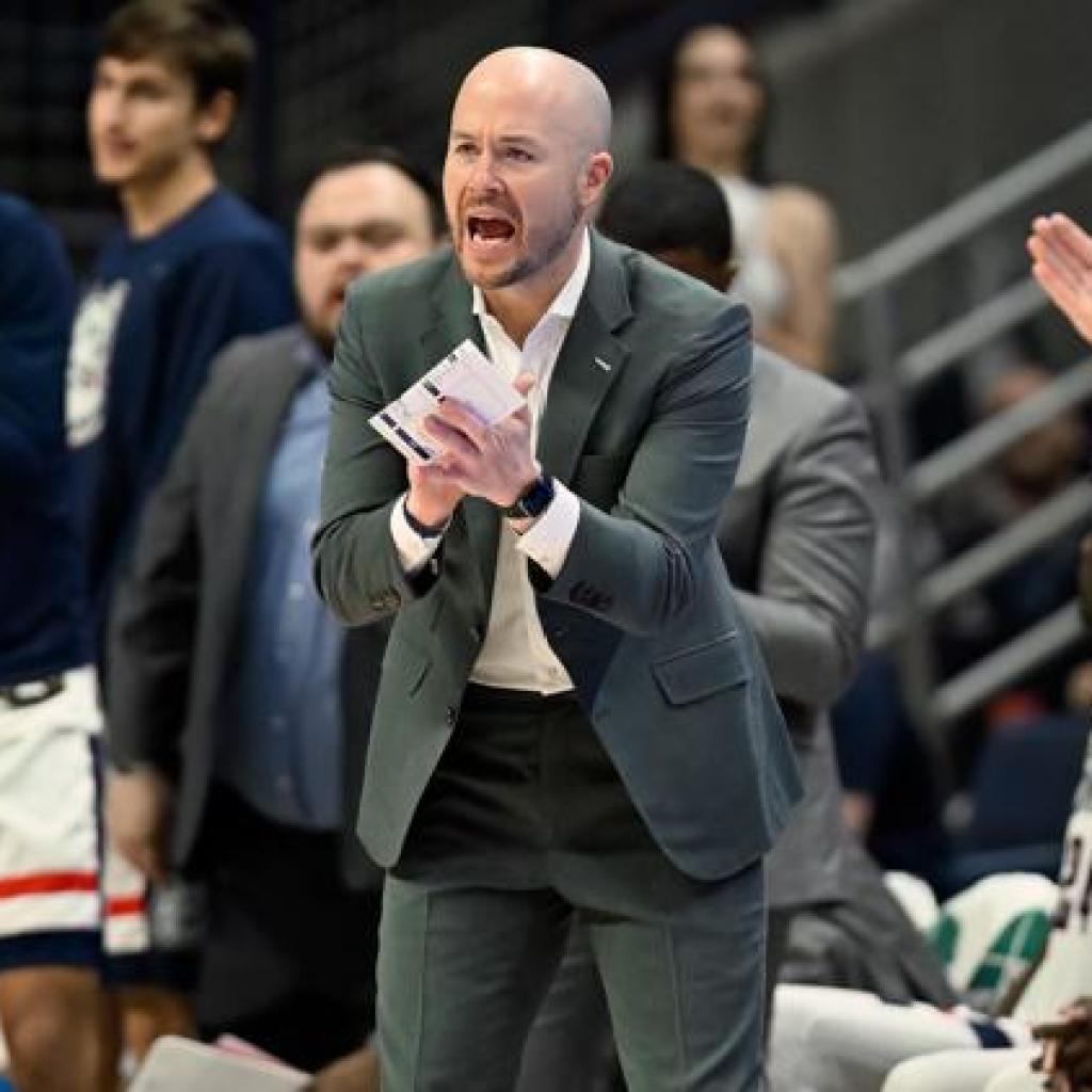 UConn men’s basketball assistant Luke Murray hired as Boston College head coach UConn men’s basketball assistant Luke Murray hired as Boston College head coach
