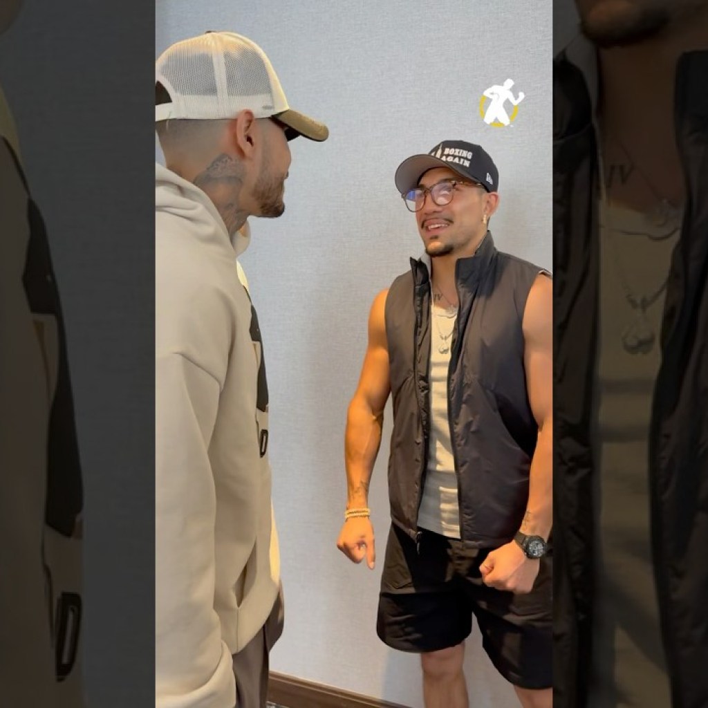 ‘You Look Like A Little B***’: Teofimo Lopez And Arnold Barboza Jr. Commerce Barbs In Explosive Pre-Combat Confrontation – Boxing News ‘You Look Like A Little B***’: Teofimo Lopez And Arnold Barboza Jr. Commerce Barbs In Explosive Pre-Combat Confrontation – Boxing News