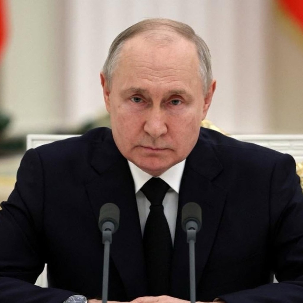 Putin Says Europe Lacks a Peace Agenda Putin Says Europe Lacks a Peace Agenda