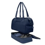 The Weekender Mini Travel Bag With Drop Bottom - 30128 NAVLTNAV Split Inuse The Weekender Mini Travel Bag With Drop Bottom - 30128 NAVLTNAV Split Inuse