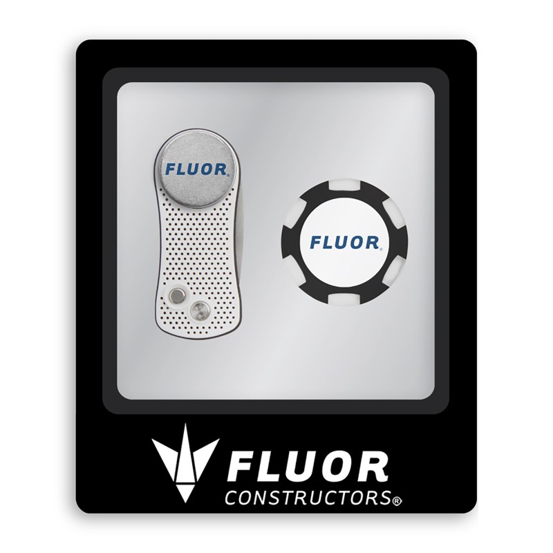 Ahead Switchfix Divot Repair Tool & Poker Chip Ball Marker Gift Set - White-Black 1 Ahead Switchfix Divot Repair Tool & Poker Chip Ball Marker Gift Set - White-Black 1