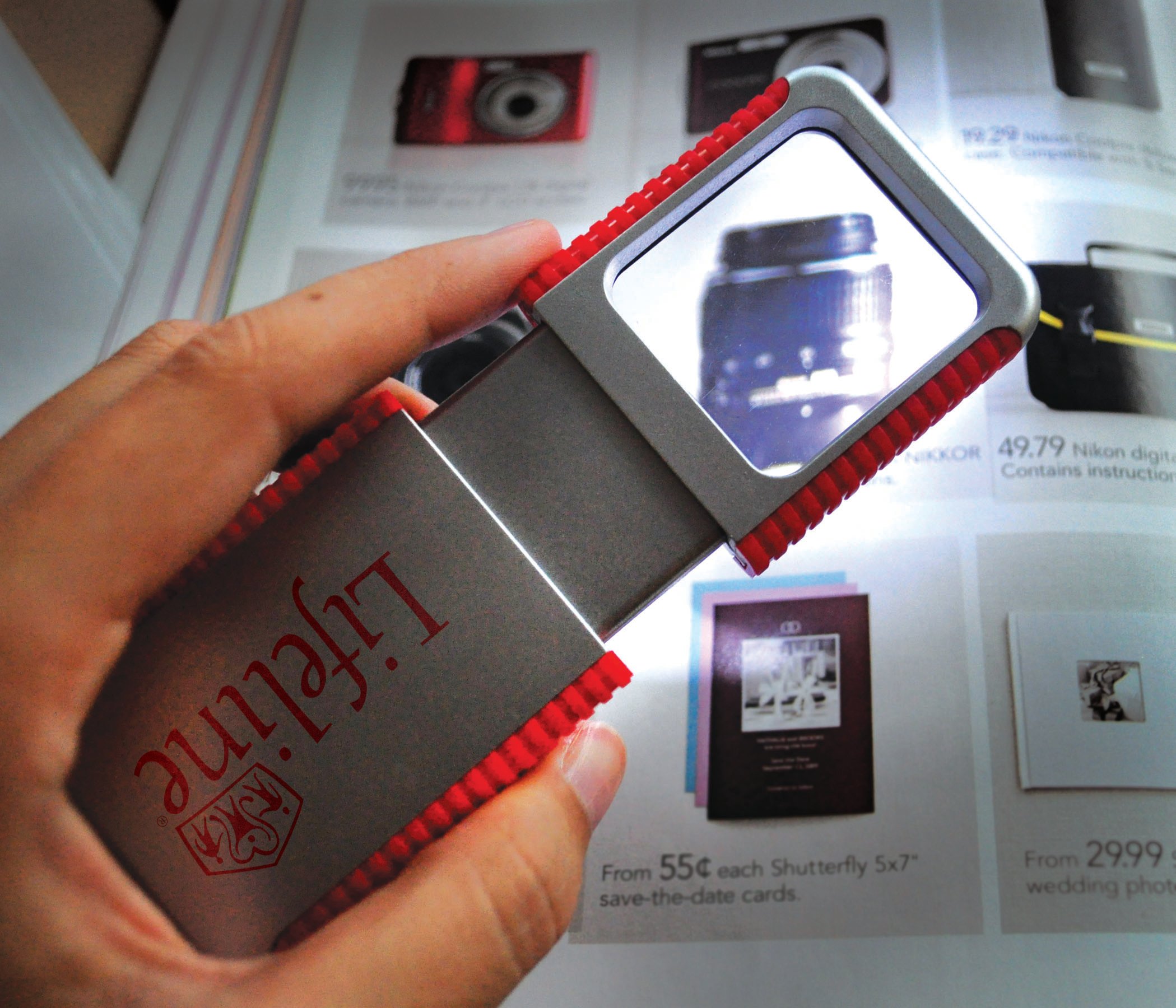 Good Value™ Slide-Out Magnifier with Light 2