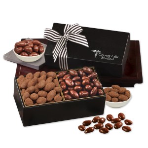 Chocolate Splendor with Milk Chocolate and Cocoa Dusted Almonds 1 Chocolate Splendor with Milk Chocolate and Cocoa Dusted Almonds 1