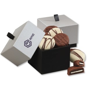 Subtle Sophistication with Chocolate Covered Oreo® Cookies 1 Subtle Sophistication with Chocolate Covered Oreo® Cookies 1