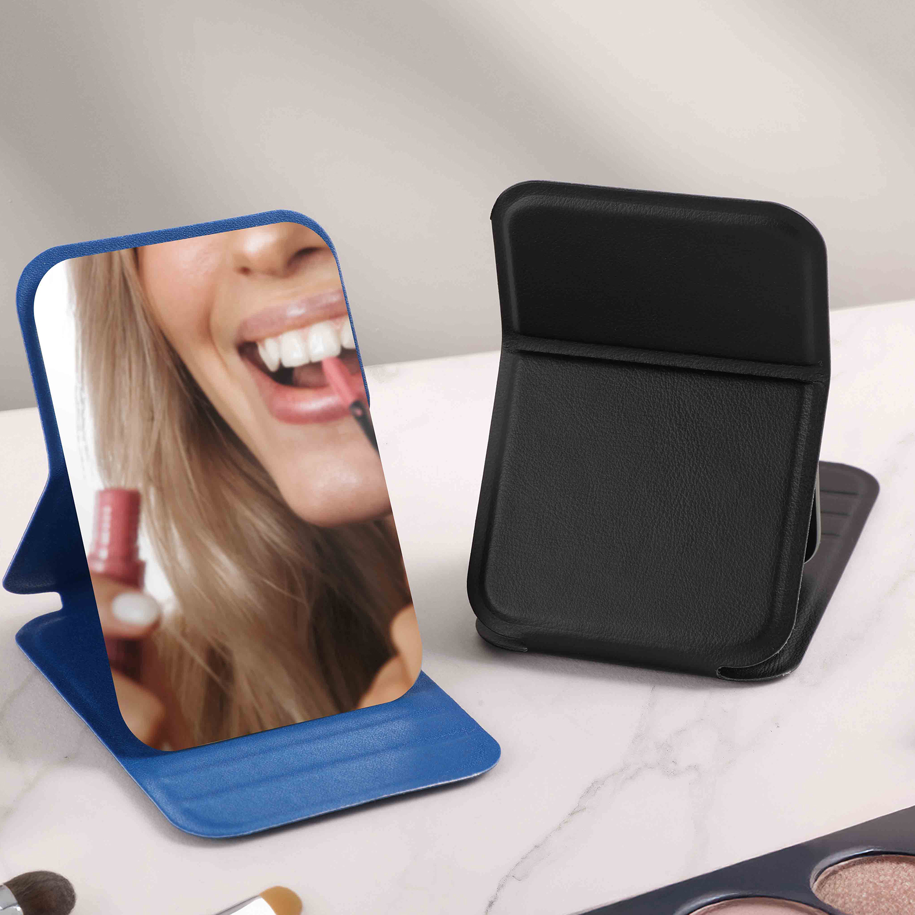 On-the-Go Mirror Stand 1