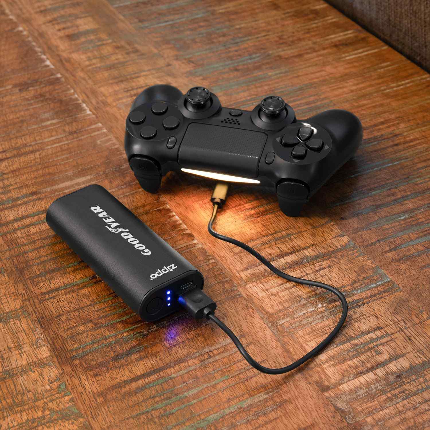Zippo® Heatbank™ 6 Rechargeable Hand Warmer & Powerbank 1