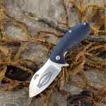 American Buffalo® Elite Folding BB Grunt Knife - Black - Lifestyle 1 American Buffalo® Elite Folding BB Grunt Knife - Black - Lifestyle 1