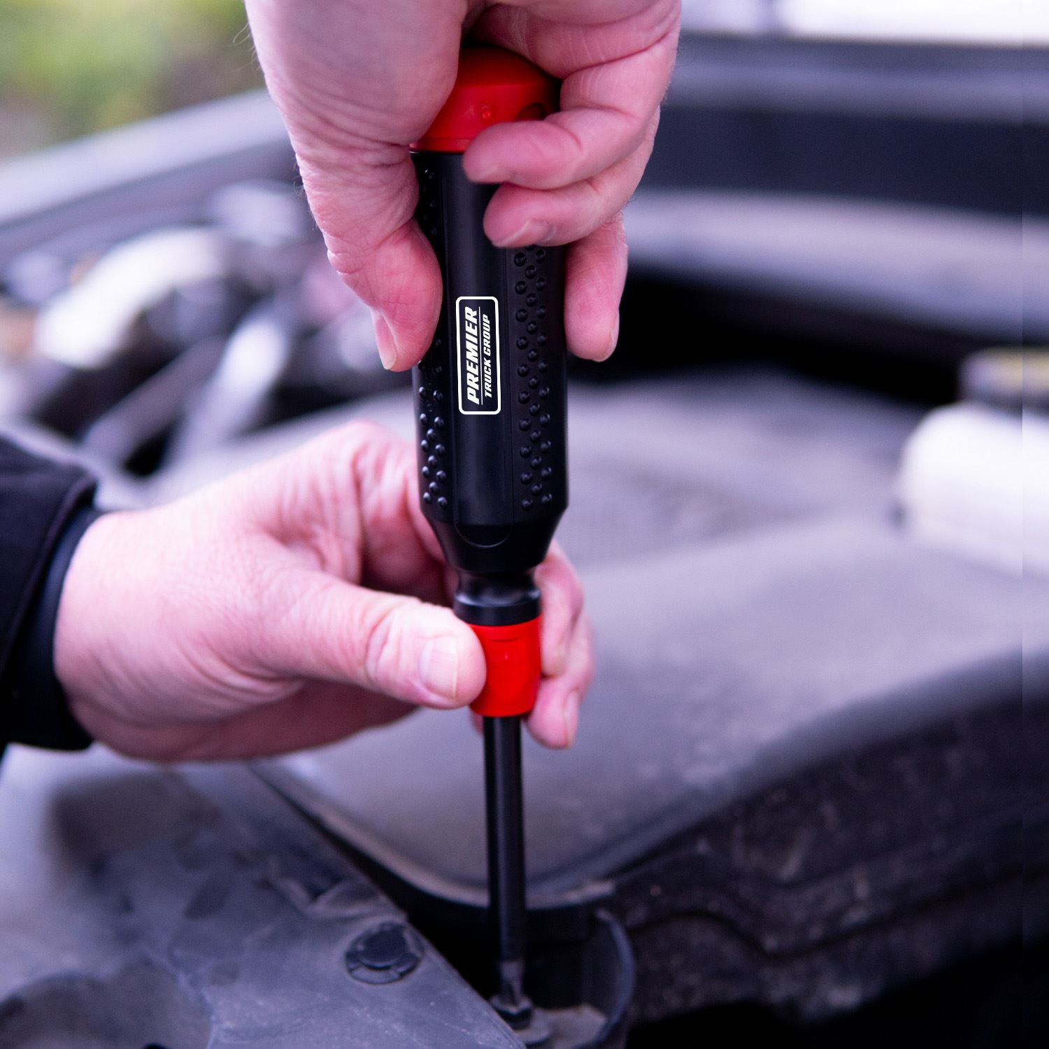 MEGAPRO® 15-In-1 Multi Bit Screwdriver 1